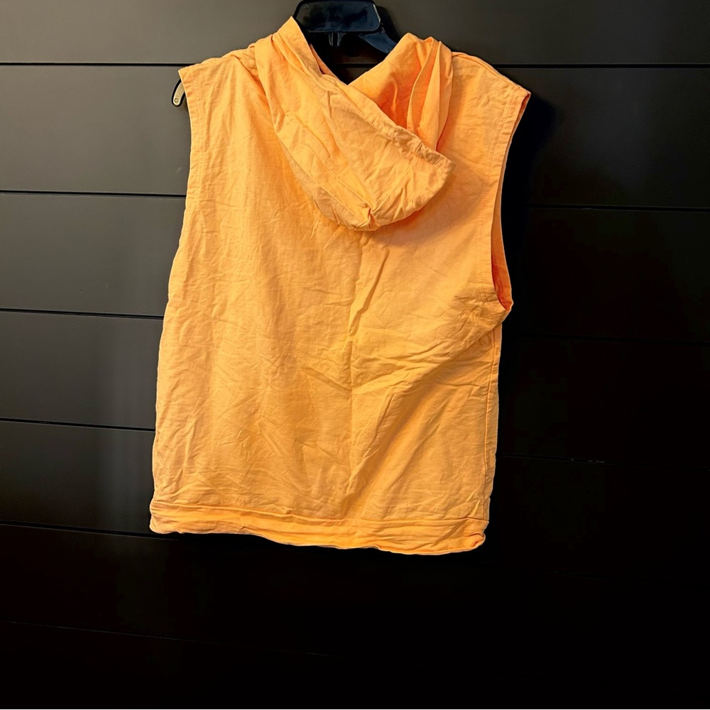 SHEIN Men’s Sleeveless Hoodie with front pocket -lettered “No Stress’ Sz Medium - Picture 3 of 4